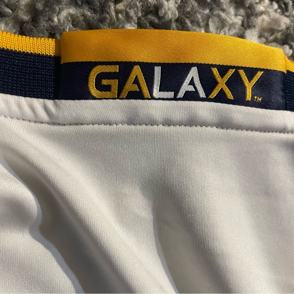 Galaxy By Harvic Navy and Gold Shirt - Picture 7 of 7